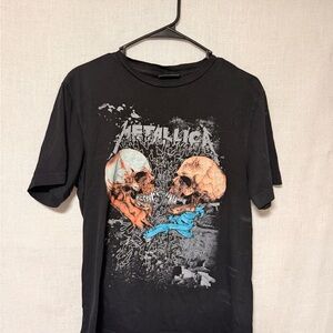 H&M Black and Blue Short Sleeve Tee